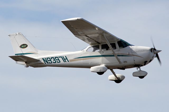 Cessna Skyhawk (N9397H)