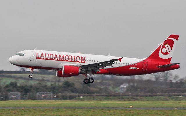 Airbus A320 (D-AEUE) - eurowings (ex-laudamotion) a320-214 d-aeue landing at shannon 10/1/19.