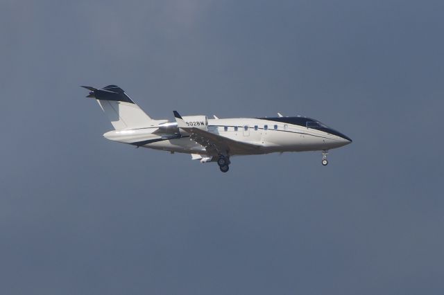 Canadair Challenger (N902BW)