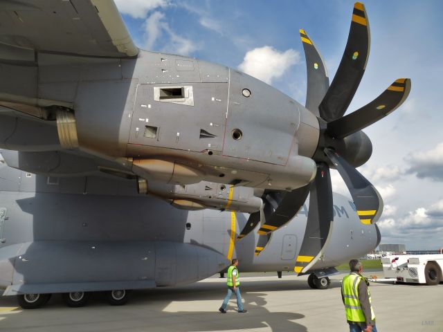 Saab 340 (N404) - EADS Airbus A400M