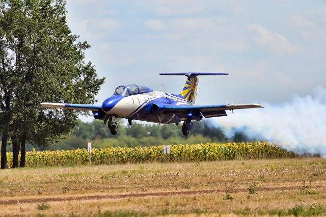 Aero L-29 Delfin (UR-HAK)