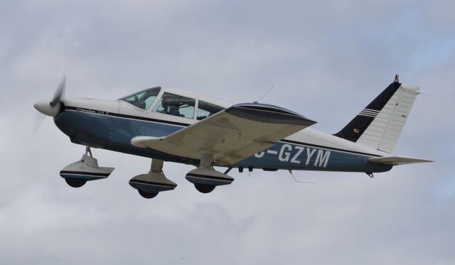 Piper Cherokee (C-GZYM) - Airventure 2018