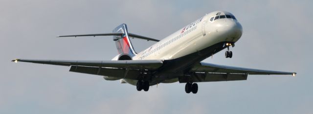 Boeing 717-200 (N947AT)