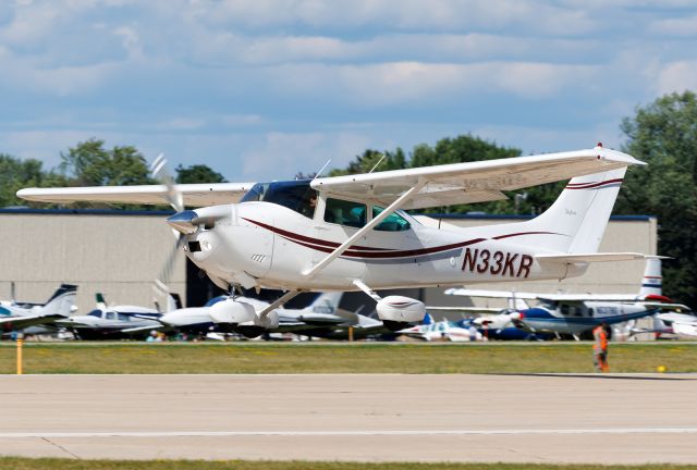 Cessna Skylane (N33KR)