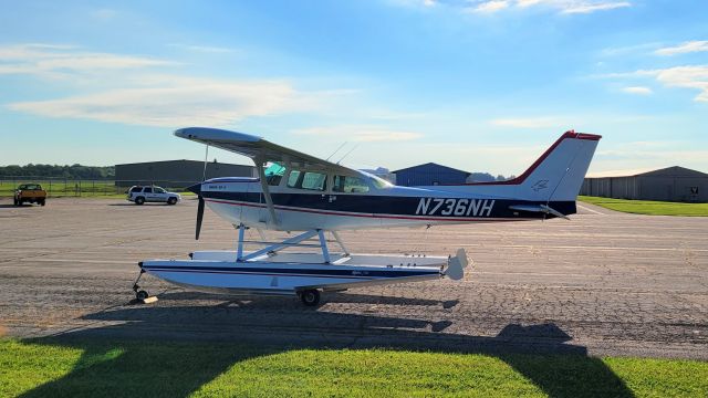 Cessna Skyhawk (N736NH) - Parked at KMFD on Aug 27, 2022