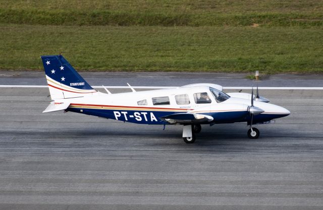 Piper Seneca (PT-STA)