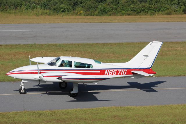 Cessna 310 (N8571G)