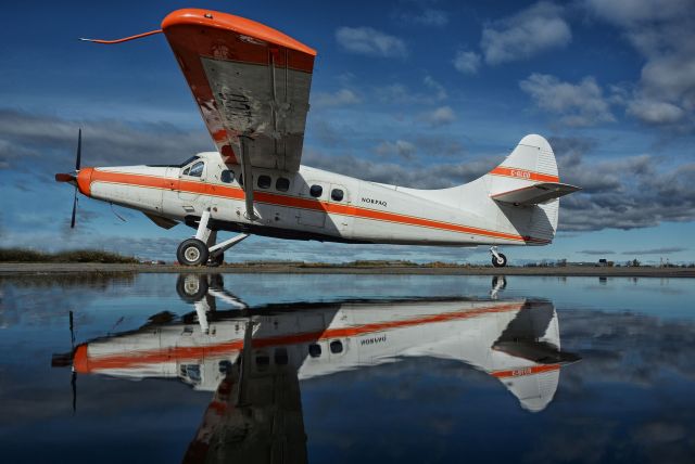 De Havilland Canada DHC-3 Otter (C-GLCO) - Visiting CYHU. 24-10-2020