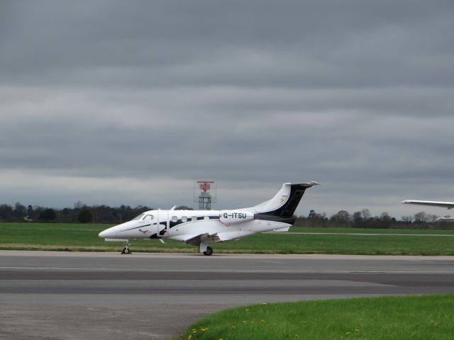 Embraer Phenom 100 (G-ITSU)