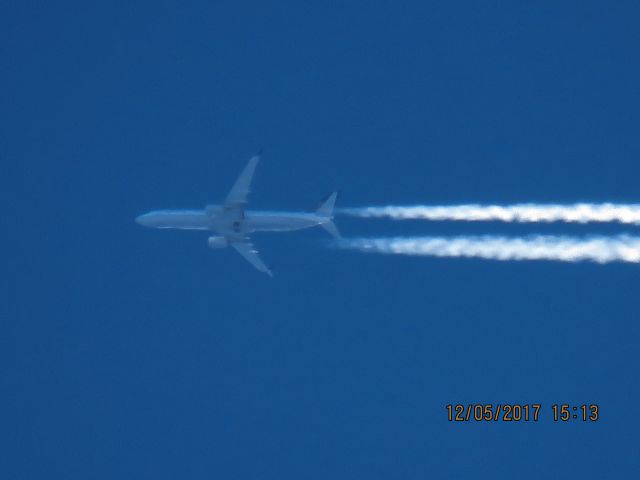 Boeing 737-900 (N69830)