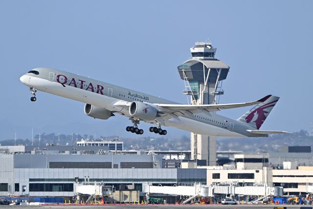 Airbus A350-1000 (A7-ANC)