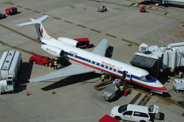 Embraer ERJ-135 (N722AE)
