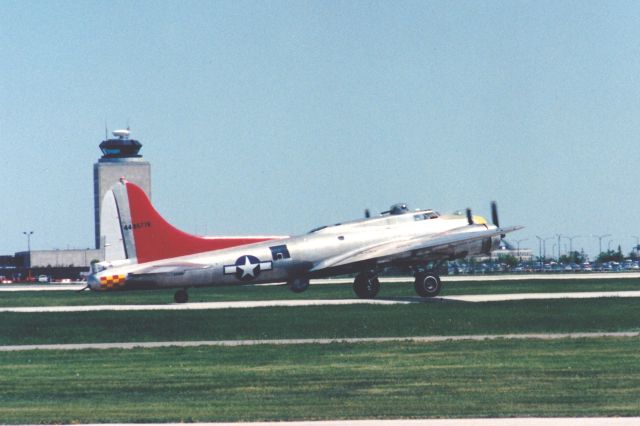 Boeing B-17 Flying Fortress (N3509G)