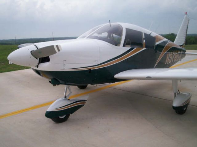 Piper Cherokee (N9785J)