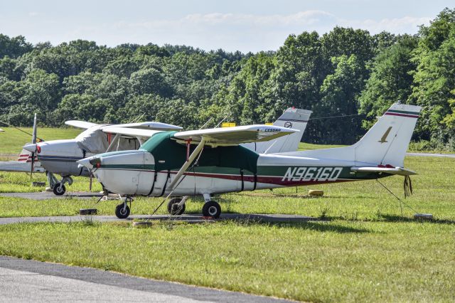 Cessna Skyhawk (N9616Q)