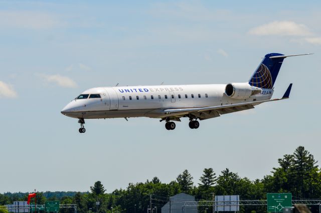 Canadair Regional Jet CRJ-200 (N455AW) - Shot with a Nikon D3200 w/ Nikkor 70-300mmbr /Best viewed in Full Size