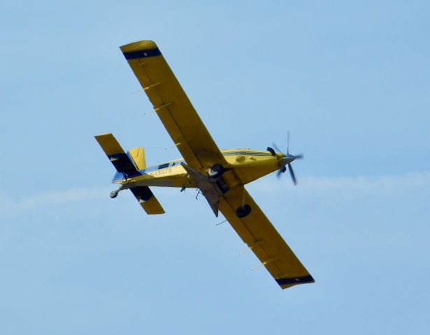 Air Tractor AT-802 (N4567S) - An Air Tractor AT-802A buzzing Dockery 