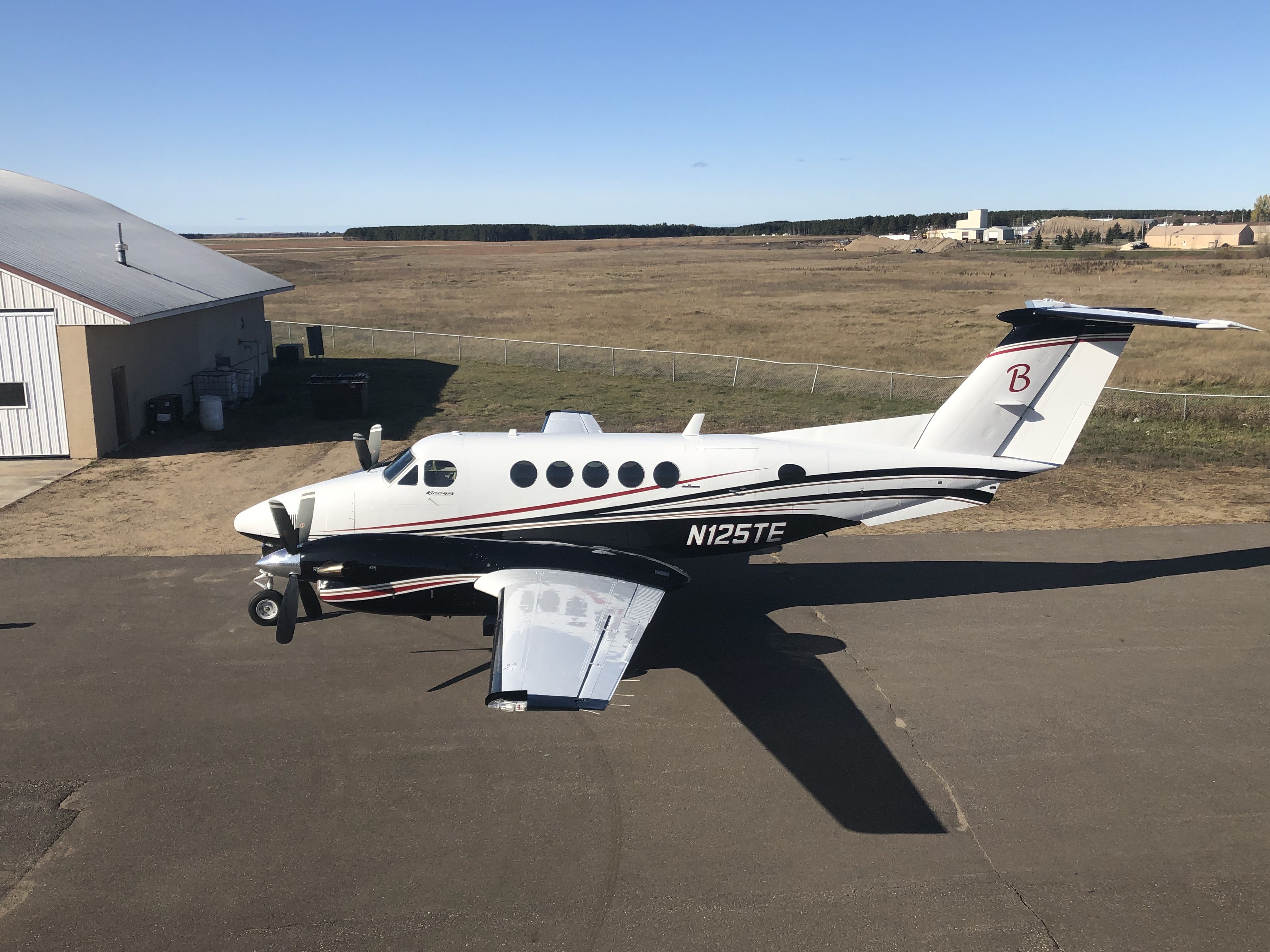 Beechcraft Super King Air 200 (N125TE)