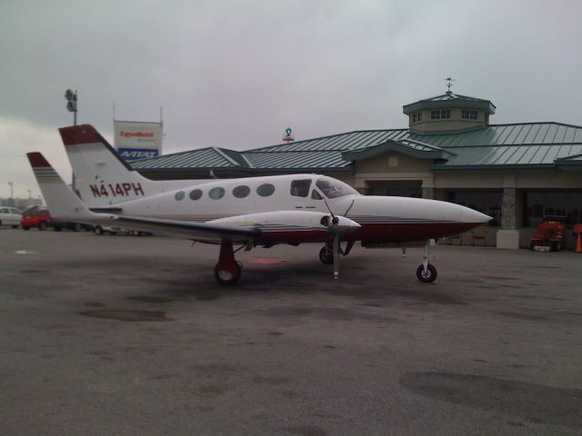 Cessna Chancellor — - 1980 C414AW, RAM-IV, on the ground at Miracle Strip Aviation in Destin, FL..