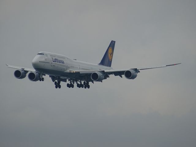 BOEING 747-8 (D-ABYG)