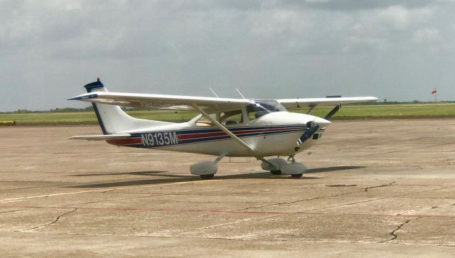 Cessna Skylane (N9135M)