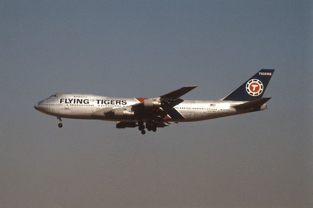 Boeing 747-200 (N806FT) - Final Approach to Narita Intl Airport Rwy34 on 1988/02/11