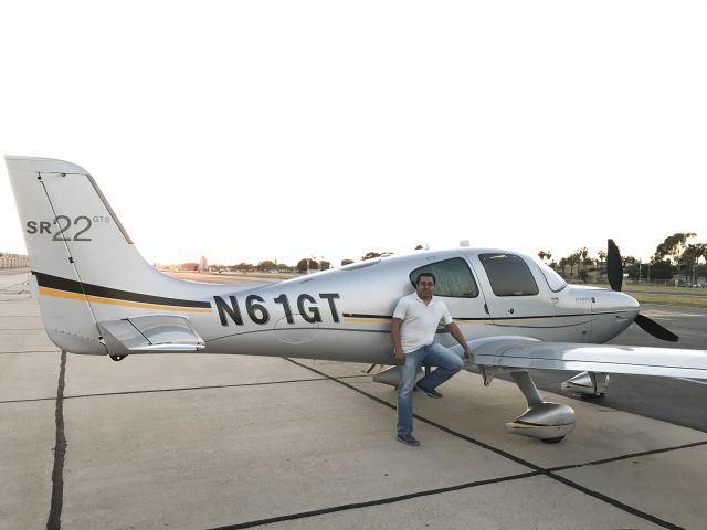 Cirrus SR-22 (N61GT)