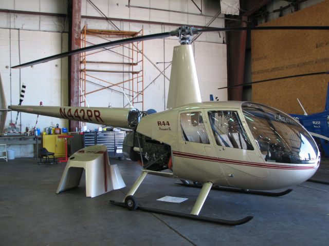 Robinson R-44 (N442PR) - at Queen City