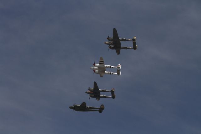 Lockheed P-38 Lightning —