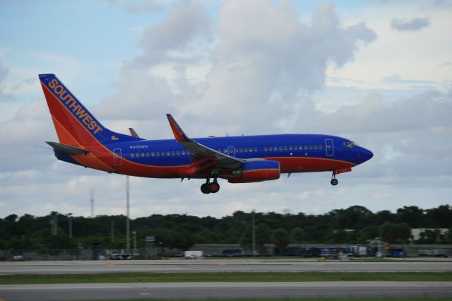 Boeing 737-700 (N409WN)