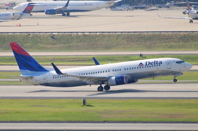 Boeing 737-800 (N3736C) - Seen at KATL on 9/11/2010.