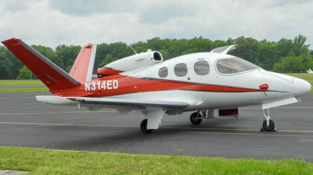 Cirrus Vision SF50 (N314ED)