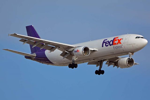 Airbus A300F4-600 (N686FE) - Fedex Express Airbus A300F-605R N686FE at Phoenix Sky Harbor on June 12, 2018. 