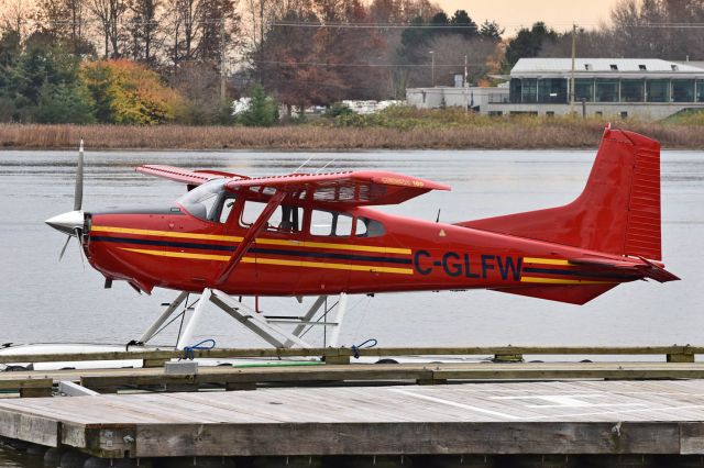 Cessna Skywagon 180 (C-GLFW)