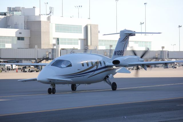 Piaggio P.180 Avanti (N108SL)