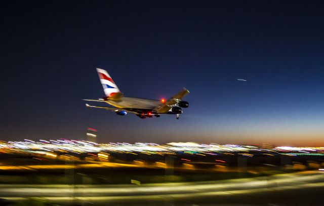 Airbus A380-800 (G-XLEA)