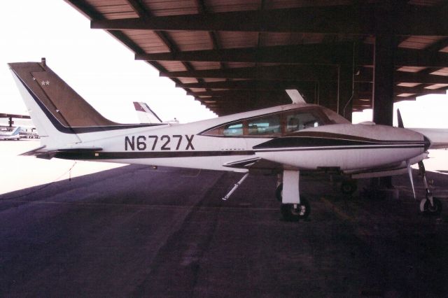 Cessna 310 (N6727X) - Seen here in Aug-04.