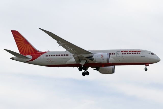 Boeing 787-8 (VT-ANO)