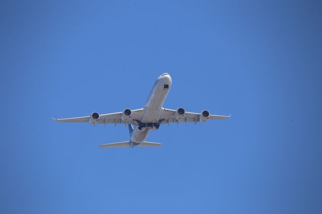 Airbus A340-600 (D-AIHI)