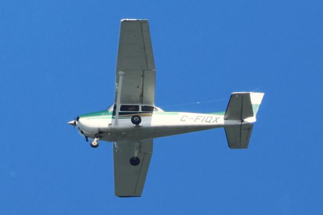 Cessna Skyhawk (C-FIQX) - C-FIQX Cessna Skyhawk 172-M Survolant la ville de Lavaltrie QC. le 14-06-2024 à16:44