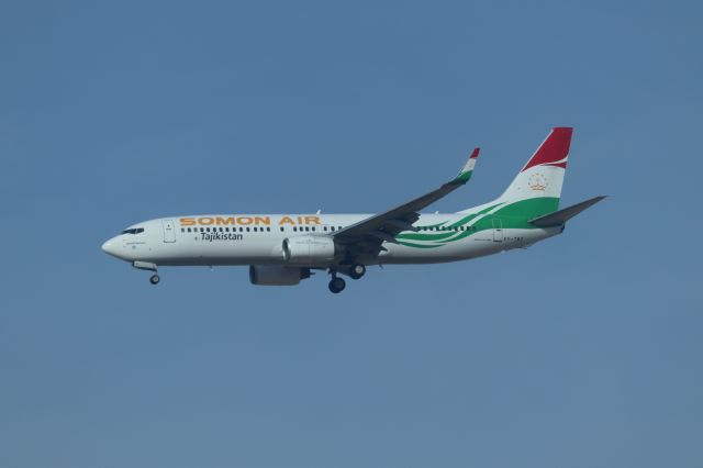 Boeing 737-800 (ETD787) - Spotted while waiting for connecting flight at JED. For some reason FlightAware doesn't recognize Somon Air as an airline.