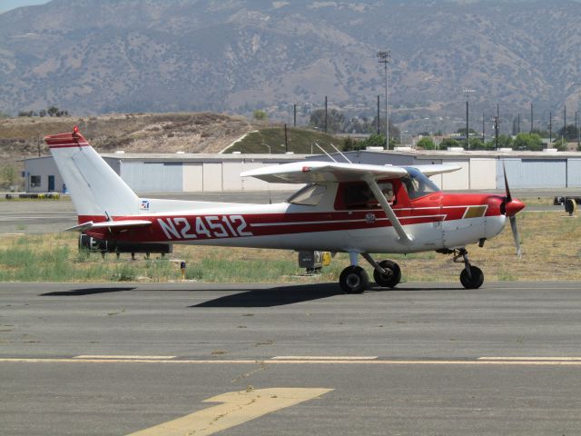 Cessna 152 (N24512) - Taxiing to RWY 26L