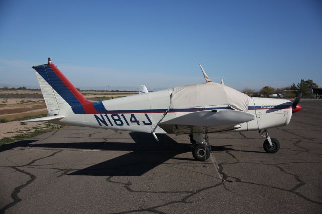 Piper Cherokee (N1814J)