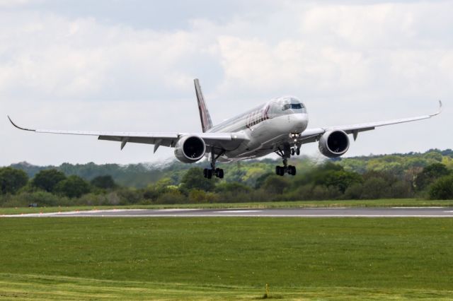 Airbus A350-900 (A7-ALM) - QTR27 over the numbers before landing on 05R at Manchester on the flight from Doha