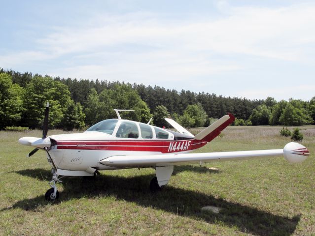 Beechcraft 35 Bonanza (N444AF) - A very nice V-tail Bonnie.