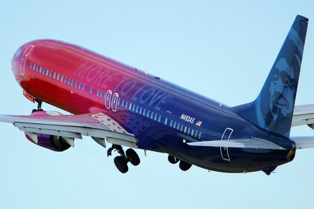 Boeing 737-900 (N493AS) - 4 departure.