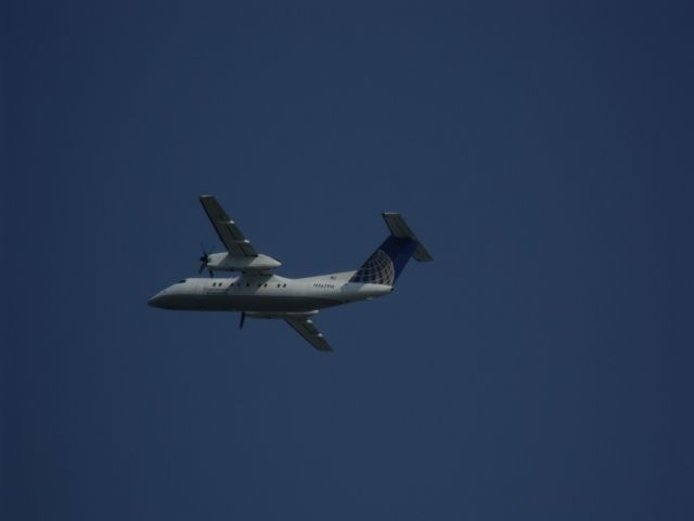 de Havilland Dash 8-200 (EGN123AB)