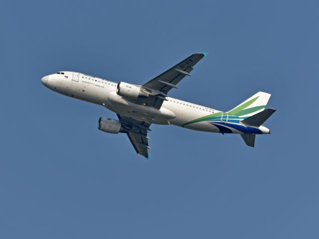 Airbus A319 (AXK978)