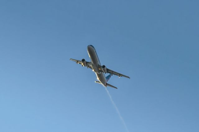 Airbus A321 — - Got a leaker