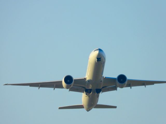 BOEING 777-300ER (N726AN) - AAL9790br /TUL-TULbr /08/02/23